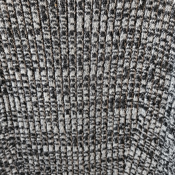 Dynamite Monochrome Longline Knit Maxi Dress - Picture 8 of 10